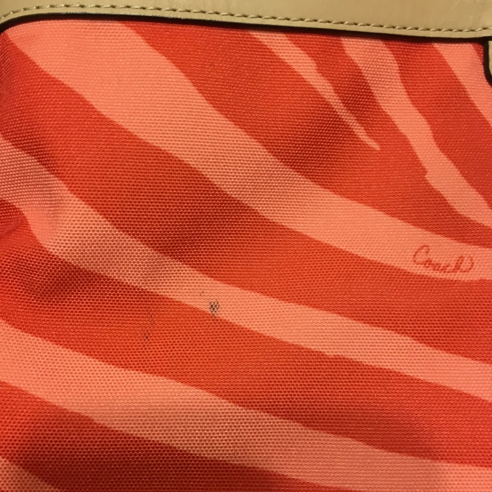 Authentic Coach purse - Picture 3 of 4